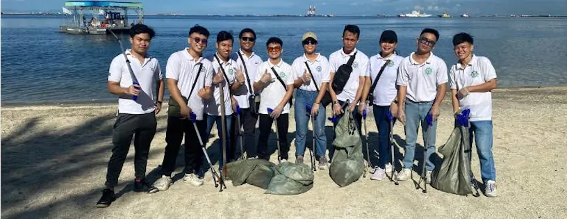 Propeller Club Manila coastal cleanup